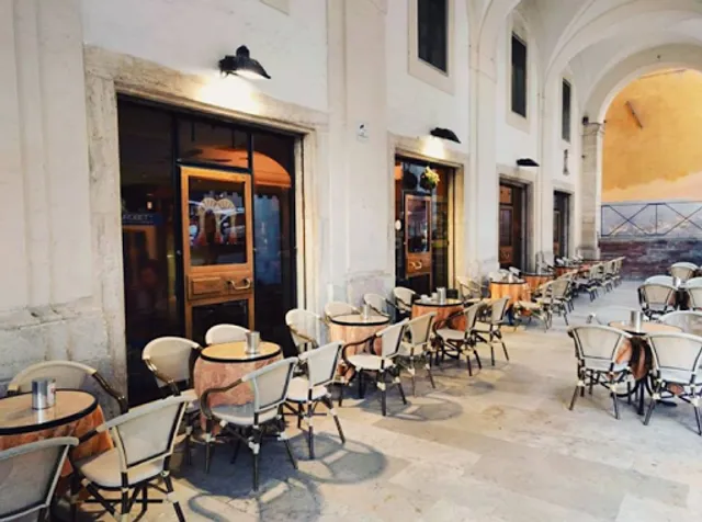 Caffè Degli Archi