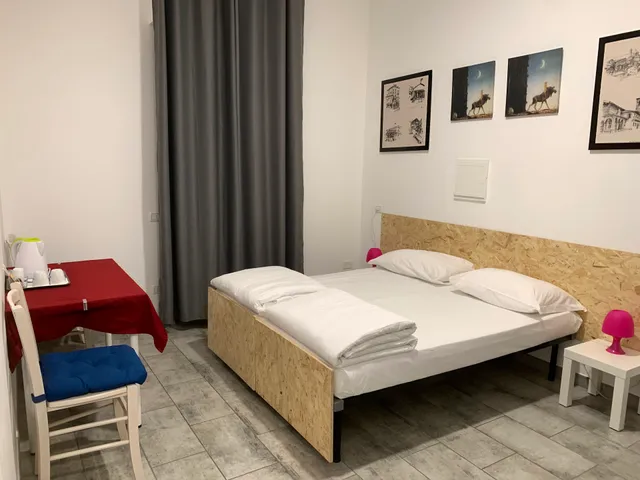 Airport Boulevard GUESTHOUSE