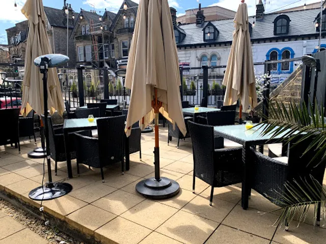 Vivido Bar And Restaurant