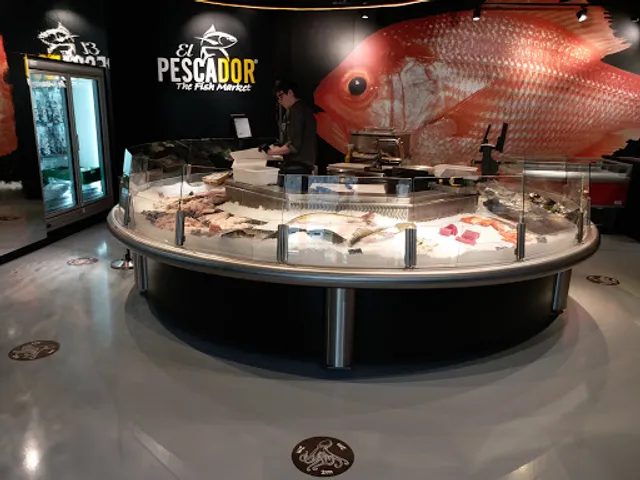 El Pescador - The Fish Market