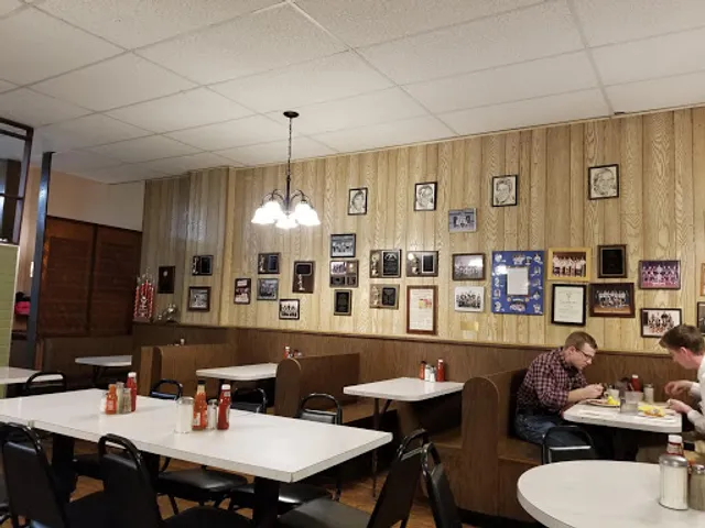 Proud Rooster Restaurant