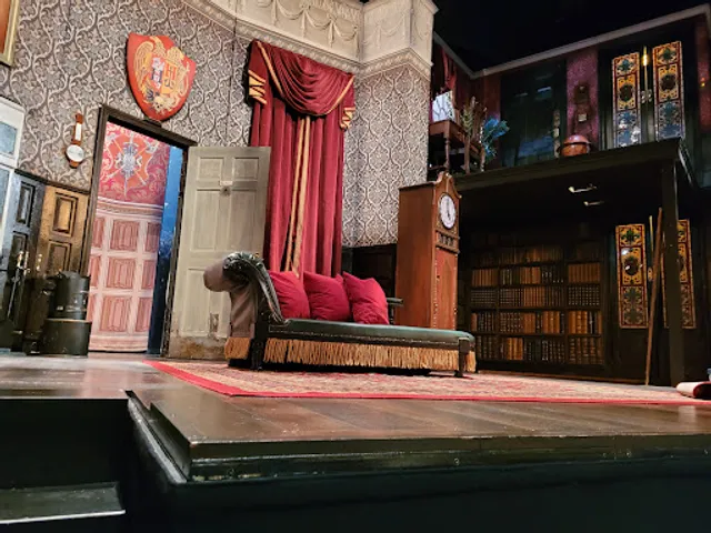 The Play That Goes Wrong