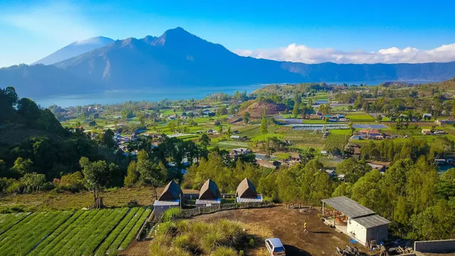 ALAM BALI LAKE VIEW
