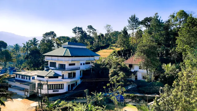 Urban Hills by Clustercloud