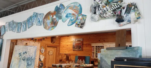 Lulu & Tully Mercantile