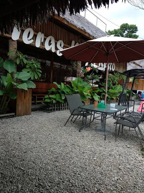 Teras Kayu Resto