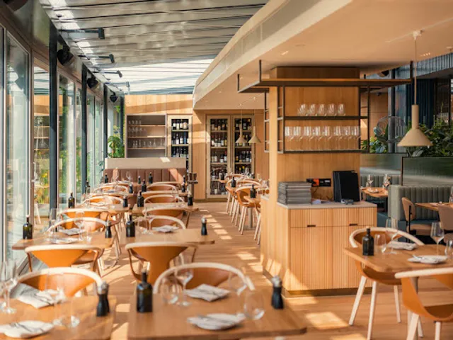 Giardino Restaurant & Bar