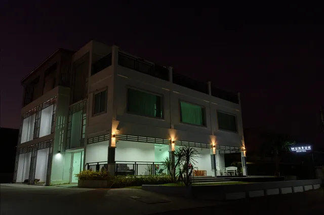 Munruk Hostel (มั่นรัก โฮสเทล)