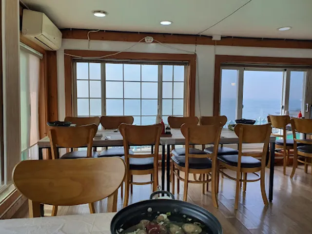 죽도보물섬식당