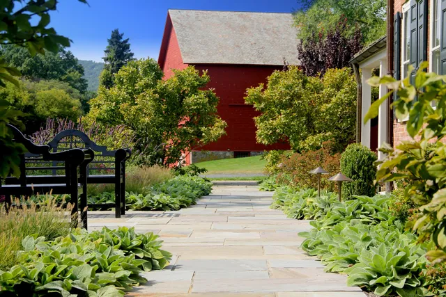 Bloom Fine Gardening