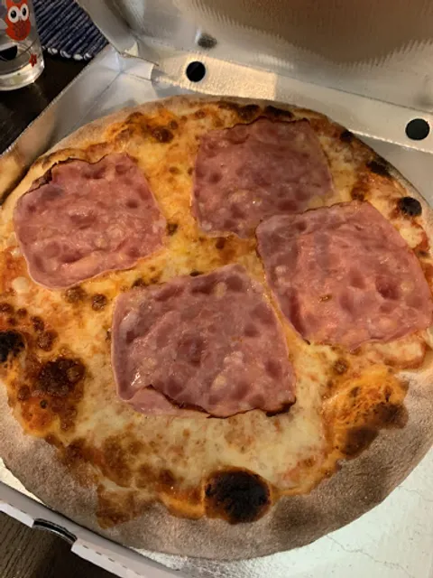 Stern Pizzakurier Esslingen