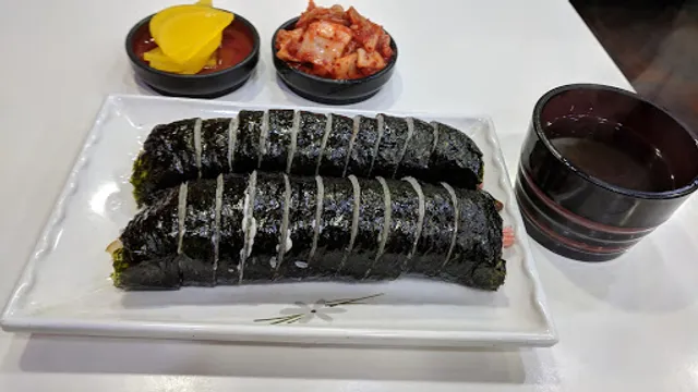 김밥천국 영통벽적골점