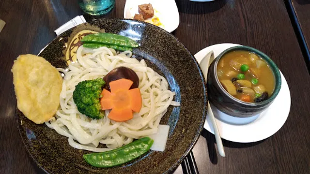 禮來居蔬食(素食)手打烏龍麵（更名：平也）