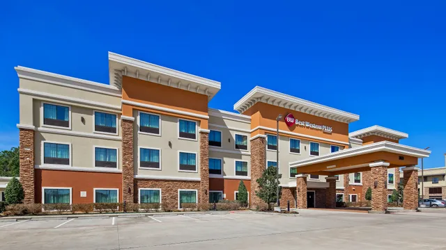 Best Western Plus Spring Inn & Suites