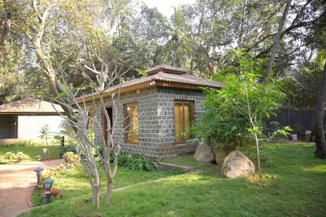 tattvamasi retreat
