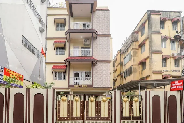 OYO 81749 Oxy Corporate Inn