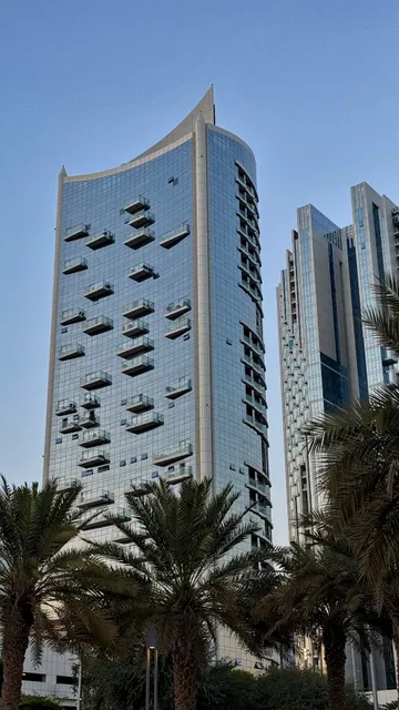 Al Reem Central Park Walk
