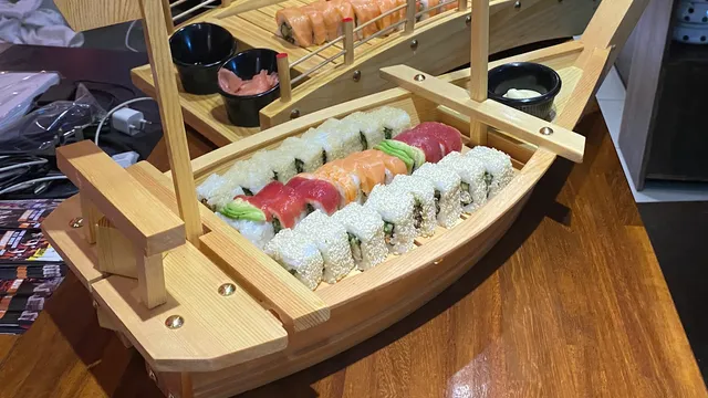 Gold Temple Asian & Sushi