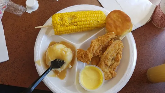 Lee's Famous Recipe Chicken