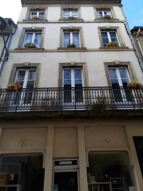 The Apartments, Rue Barbès