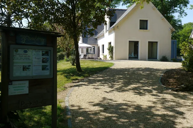 Hêtre au bord de l'eau : Gîte et chambres d'hôtes b&b proche Guenrouet, St Jacques de compostelle