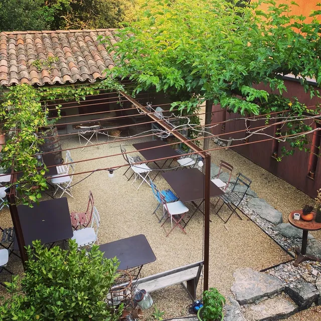 Les Pierres Sauvages