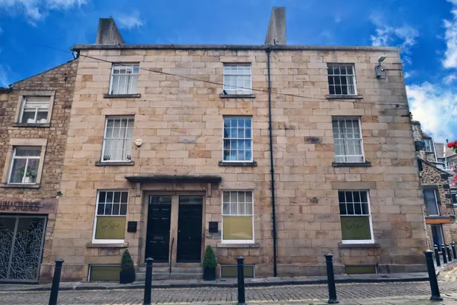 Sun Street Aparthotel