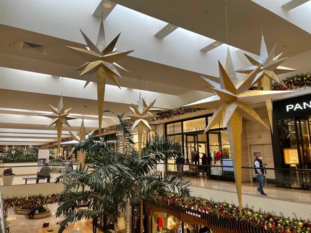 South Coast Plaza Carousel