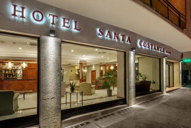 Hotel Santa Costanza