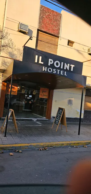 IL Point Hostel Cafe