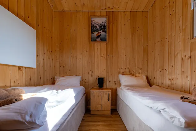 Zacisze obok Suntago Park wodny Nocleg Domki całoroczne 2-3-6 osobowe Termy Deepspot najgłębszy basen nurkowy w Europie