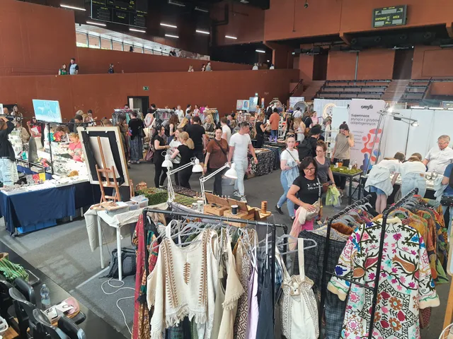 Aleja Marszałka Ferdynanda Focha 40