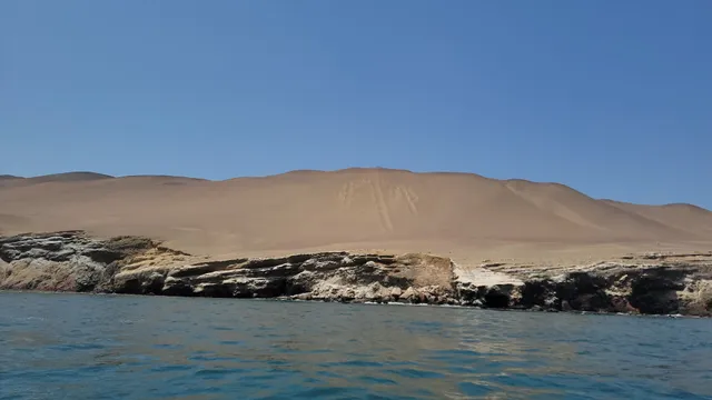 Candelabro de Paracas (Candelabra of Paracas)