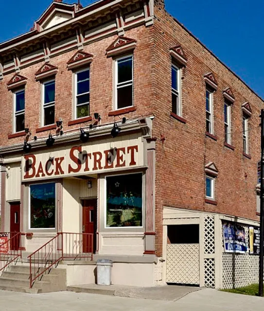 The Backstreet (w/Live Gaming)