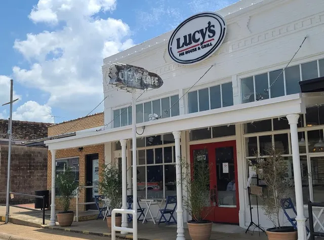 Lucy's Pie House & Grill