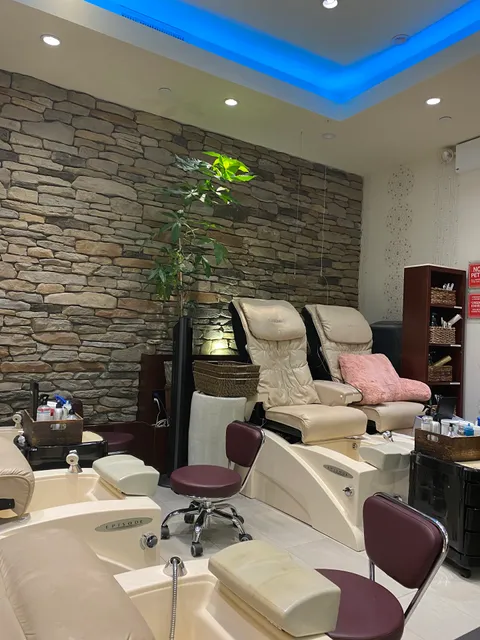 All Seasons Nail & Spa