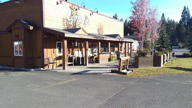 Growler's Pizza Grill