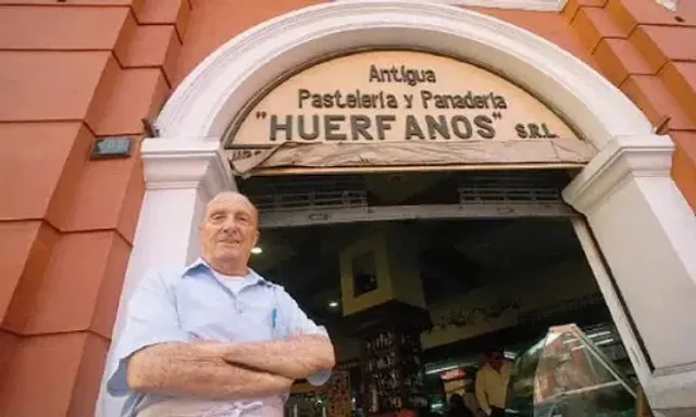 Antigua Pastelería y Panadería Huérfanos