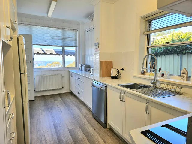 Dalia's Blue Mountain Retreat