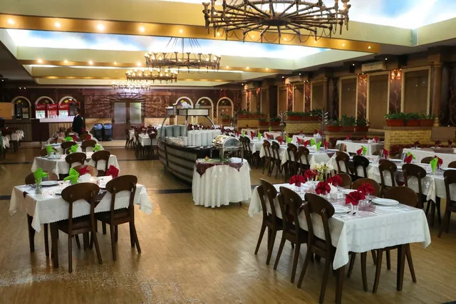 padideh shandiz restaurant