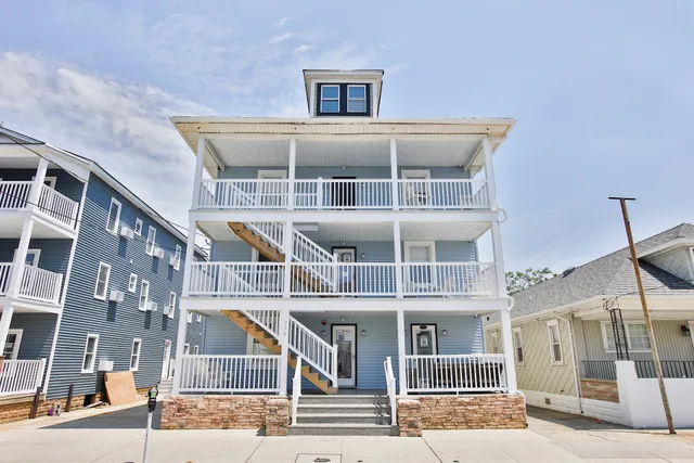 Garfield Beach House