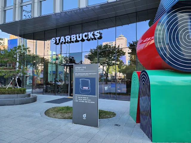 Starbucks Cheonggye Crystal Square