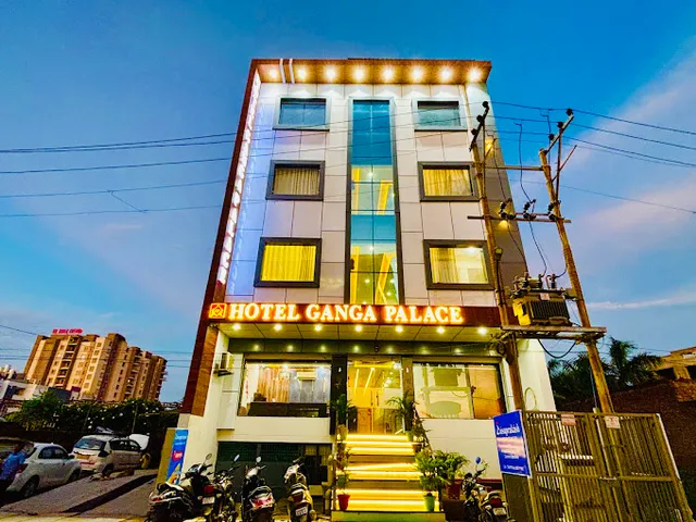 Hotel Ganga Palace