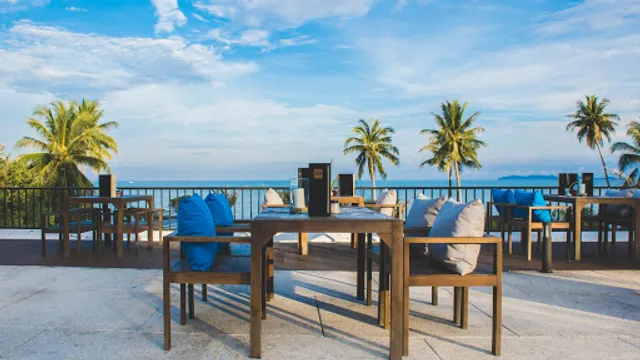 The SEA Restaurant &Bar