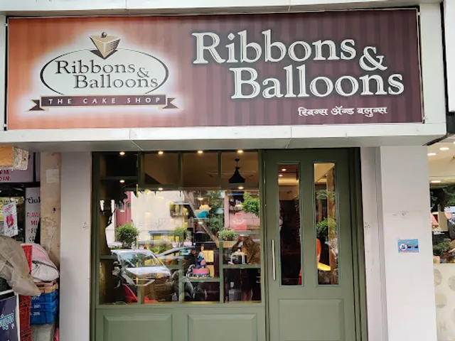 Ribbons and Balloons - The Cake Shop