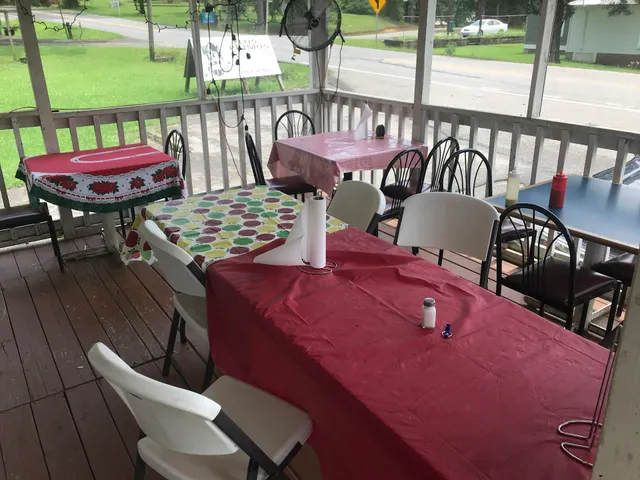 Los Primos Latin Grill