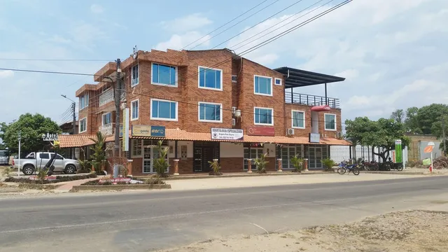 HOTEL Y RESTAURANTE LA HERRADURA