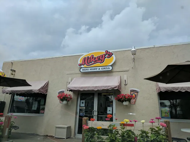 Mikey's mini mart & grill