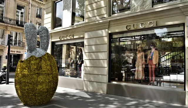 Gucci - Paris Flagship Royale