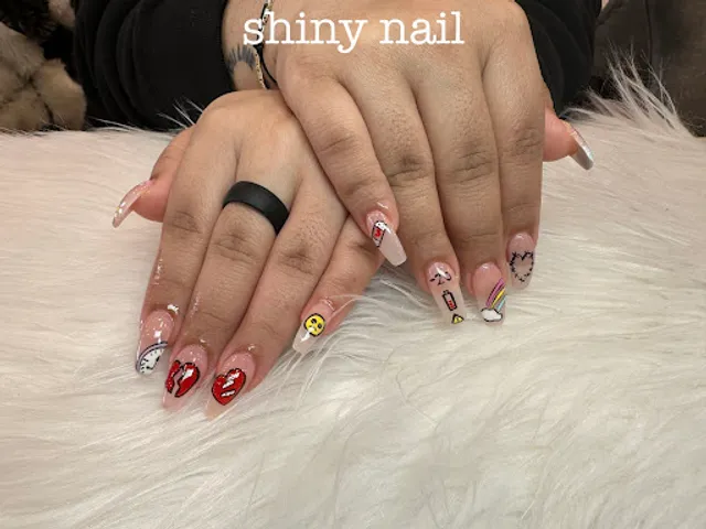 Shiny nail&spa
